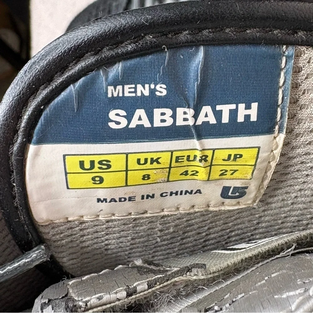 Burton Sabbath Black Snowboard Boots Men’s 9 Gray Laces GREAT CONDITION Winter